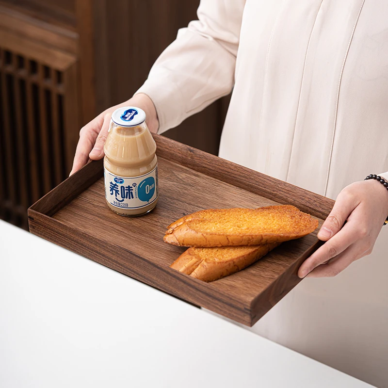 キッチンをスッキリ整理！収納グッズおすすめ｜くるみ材トレイの実用性と空間融合の秘訣