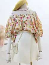 油絵風プリント小花柄ブラウス【夏用・オフショルダー・フレンチスタイル】