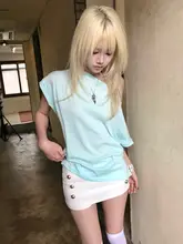 したデザインの斜め肩付き薄荷色短袖Tシャツ【夏用・カジュアル・ルーズフィット】