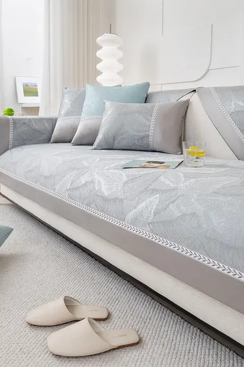 夏用クールソファマット【滑り止め・アイスシルク・高級感あり】