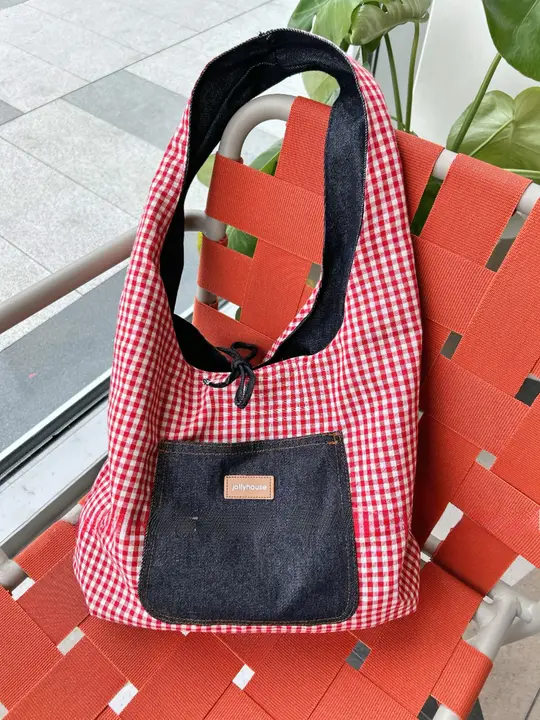 シンプルなチェック柄トートバッグ【リュック・デイリーユース・ショルダーバッグ・通勤用】