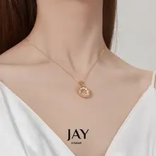 高級感あふれる真珠ネックレス【デザイナー吊り下げ式・ボディに優しいデザイン】