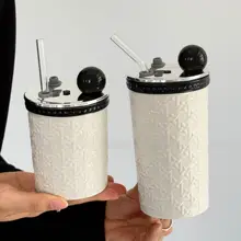 レトロなブラックラタン編みデザインの陶器製マグカップ【蓋付き・ストロー付き・大容量】