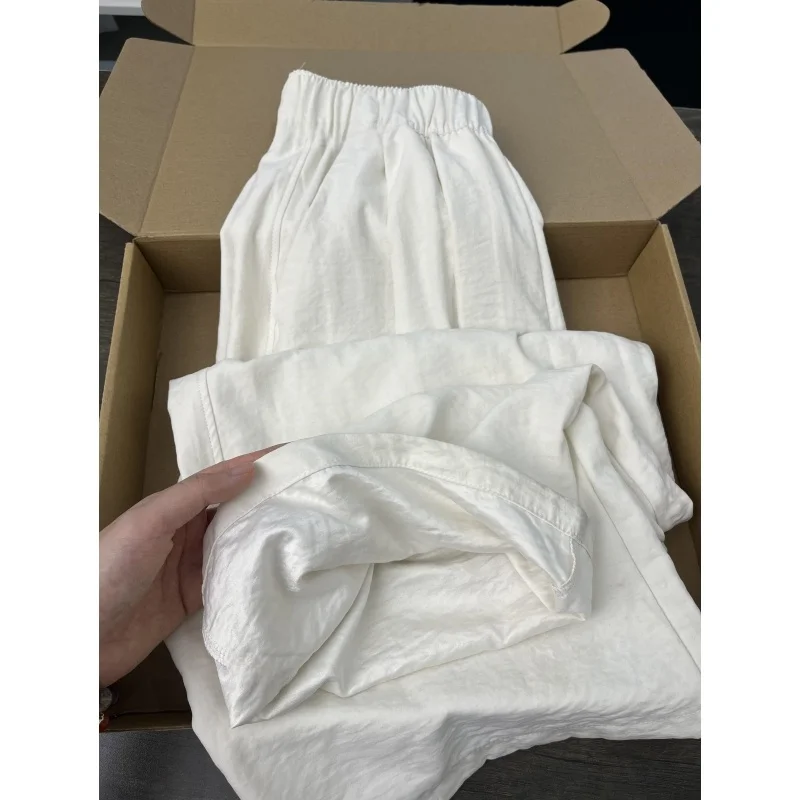 40代の通勤スタイルに悩むあなたへ：ワイドパンツを選ぶべきポイントは？