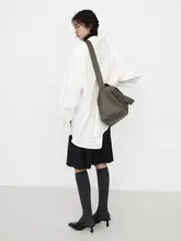 大容量の柔らかいショルダーバッグ【肩掛け・斜め掛け対応】