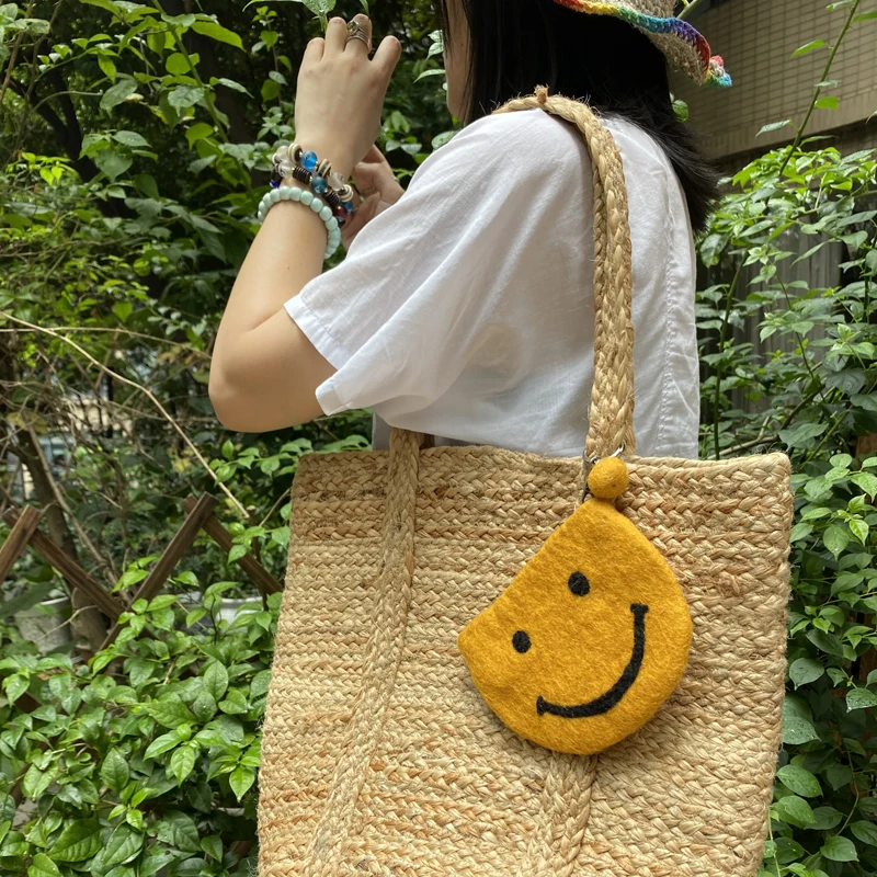10cm バネ口ポーチ 型紙 と 財布 レディース かわいい の違いは？今こそ選ぶべき「かわいいクリエイティブスマイルポーチ」の本当の魅力とは