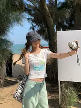 小魚缸プリントのワイドネックフィットTシャツ【フロントリボン・ショート丈・夏用・短袖】