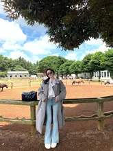 美脚デザインのフリンジポケット浅ブルー・フレアデニムパンツ【レディース】