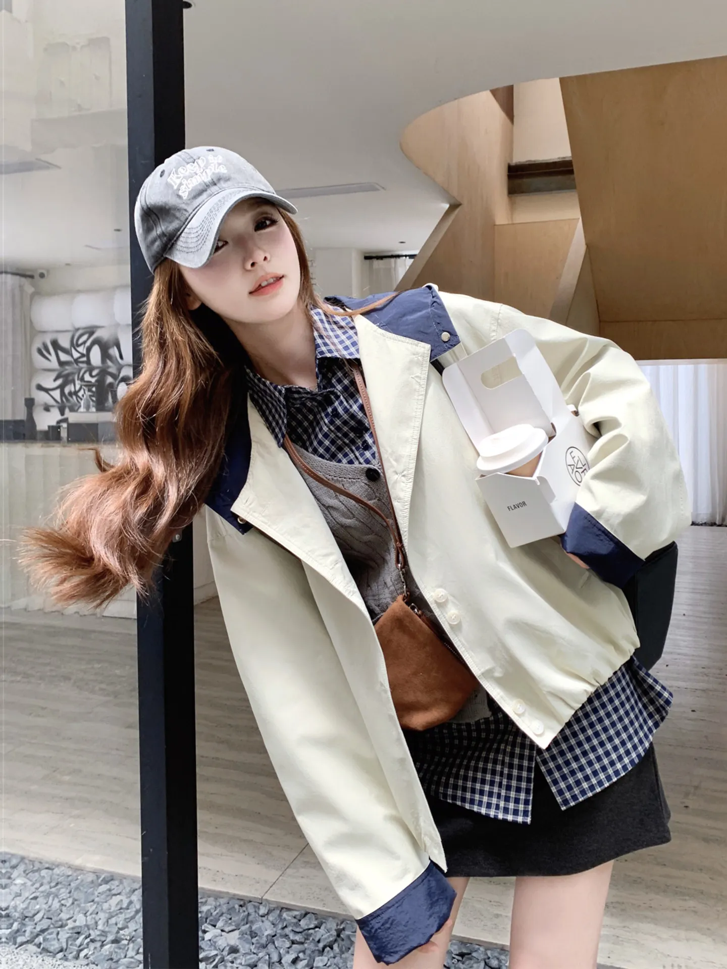 女性ジャケットの選び方って何？4選で通勤・デート・旅行まで対応できるコーデを提案
