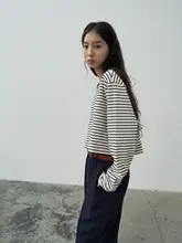 WITHSUUGAR 環境に優しい ブラック＆ホワイトストライプ 短丈長袖Tシャツ【クラシック・カジュアル】