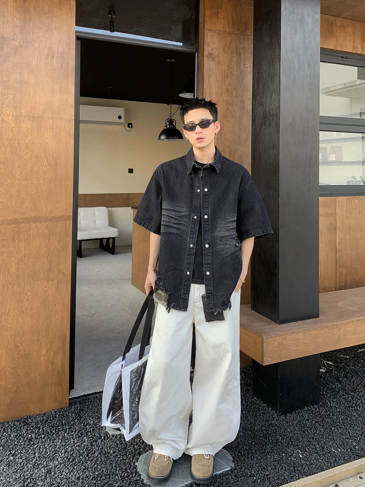 40代のカジュアルファッショ ンで迷うなら、この1アイテムで解決できる？
