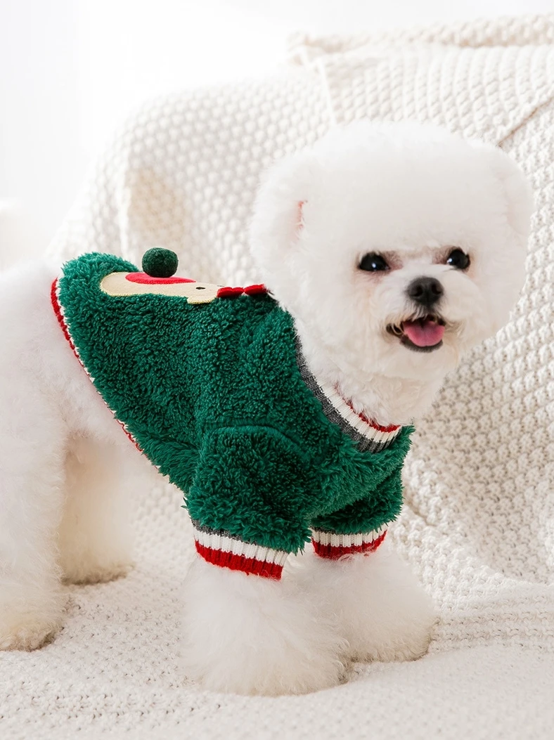 犬のクリスマスプレゼントに何をあげたらいいか？ふわふわの冬用ペットウェアがおすすめの理由