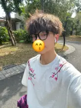 アメリカンハイストリート刺繍レター半袖 Tシャツ