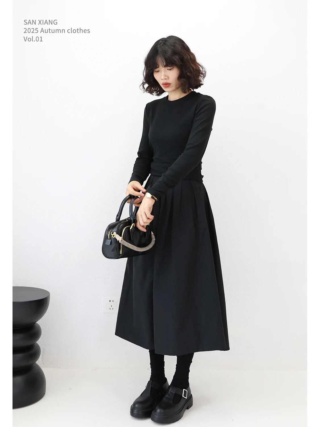 大人可愛い服 40代コーデの完全ガイド｜ネイビートレンチコートで自然な大人かわいさを実現