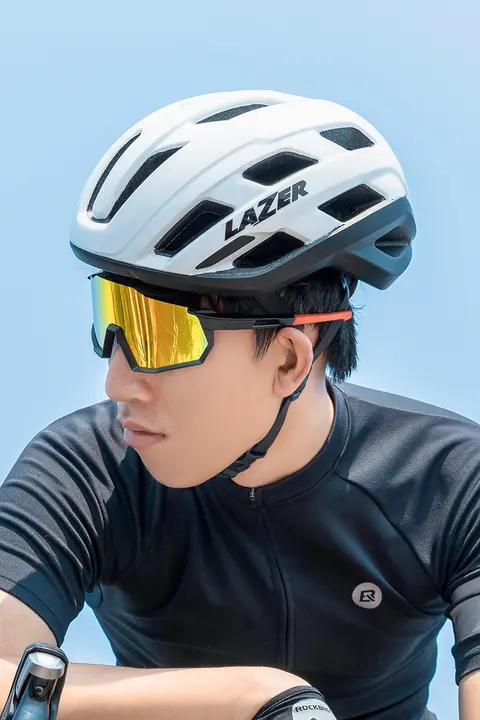 軽量ロード＆マウンテンバイク用ヘルメット【男女兼用・安全設計】