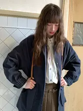 春秋用レトロデザインのカラー切替ポケット付き短丈トレンチコート【女性用・ジッパー付き】