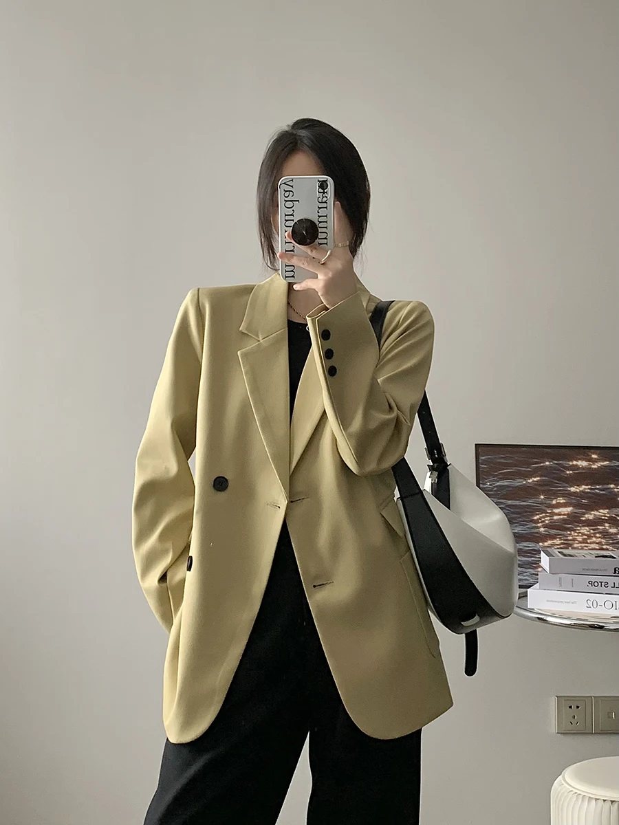 ブレザーとパーカーの「ダサい」は、本当にファッションの誤解なのか？