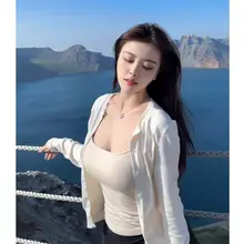 白色ニットカーディガン【秋用・ショート丈・長袖・上着】