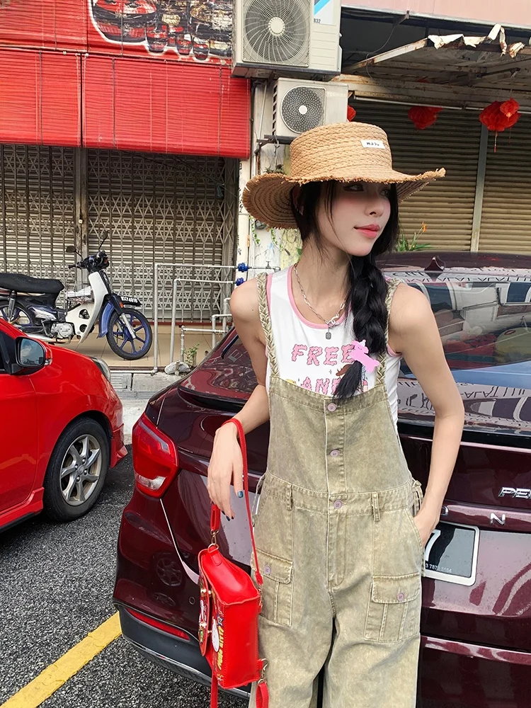 オーバーオール 緑を選ぶべきか？実は「淡い茶色のハンドメイドねじりデザイン」が今、通勤とリラクゼーションの両方を叶える