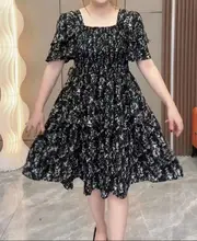 大人の魅力あふれるフラワープリントのシフォンワンピース【方形ネック・夏用・大きいサイズ・体型カバー】