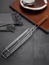 304ステンレス製 アウトドア用木製ハンドルBBQグリルネット【ソーセージ・ホットドッグ・キャンプ用・焼肉用ツール】