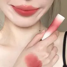 冬のバラの雰囲気を楽しむ！保湿マットリップスティック【長持ち・潤い・発色良好】
