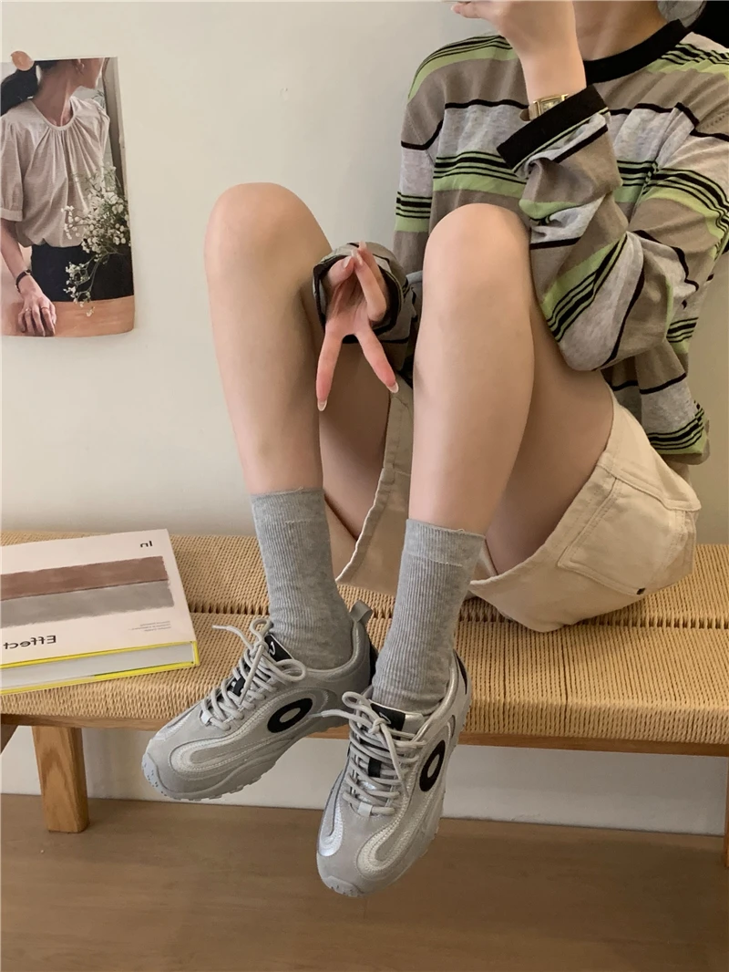 首谷厚底通気性登山靴：春季女性日常通勤与爬山的理想选择