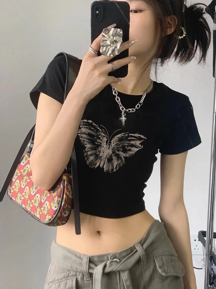 韓国アイドルのジャージを着るなら、どんなデザインが本当の「こだわり」なのか？