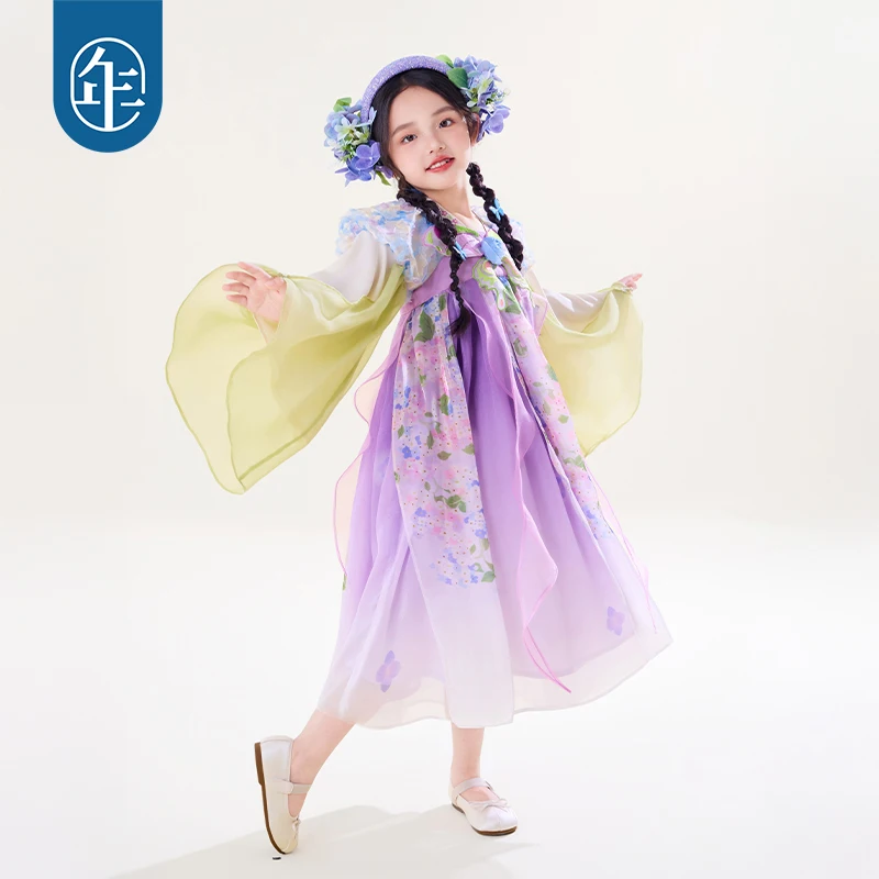 8歳の女の子にあげるプレゼントは、花飾りヘアバンドが今注目されている？