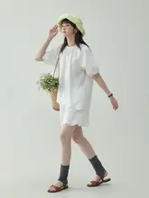 白色刺繍入りカジュアルショートパンツ【女性用・ 夏用・コットン・フレアシルエット・フリル付き】（セットアップ対応）