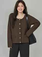 大きいサイズの女性用薄手ジャケット【春用・肩をきれいに見せるデザイン・万能なスタイル】