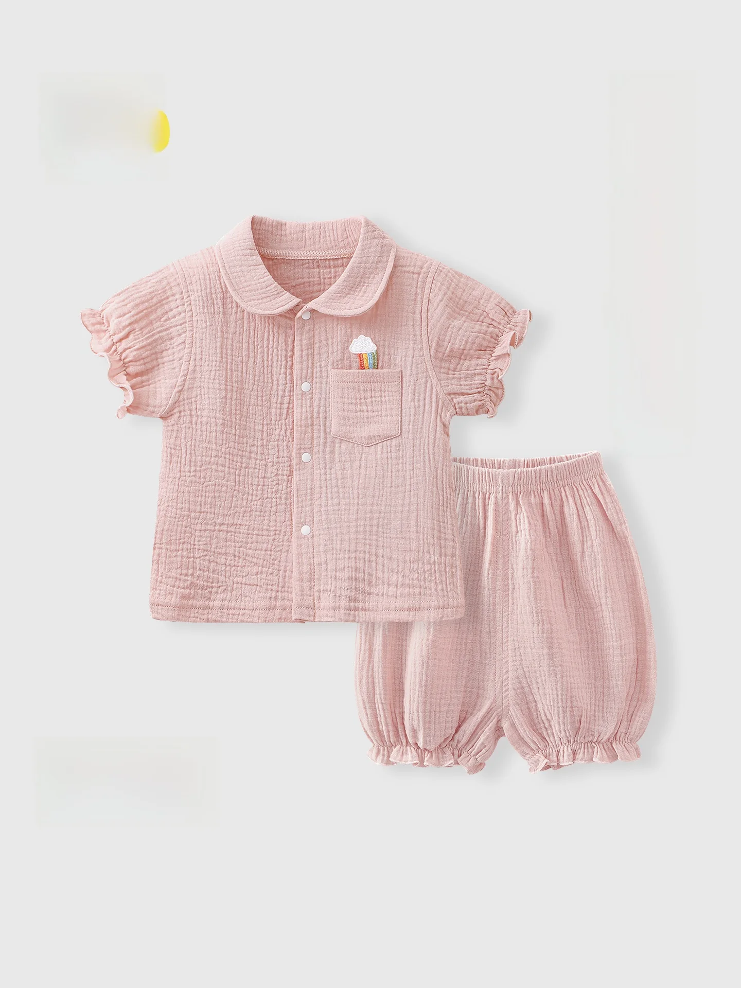 1歳 寝る 時 に どんな 服装 が いいか：夏用 綿素材のベビー半袖トップスとショートパンツセット