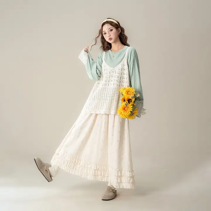 レースフリルニットキャミソール【重ね着対応・ゆったりシルエット・体型カバー】（セットアップ対応）