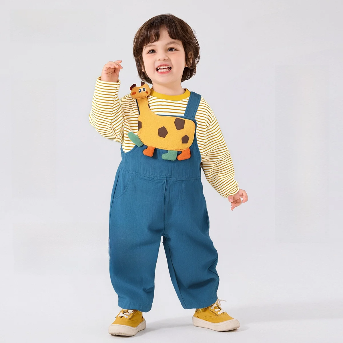 子供服 キャラクター おすすめ：秋用ロンパースセットアップ（男女兼用・オシャレデザイン）
