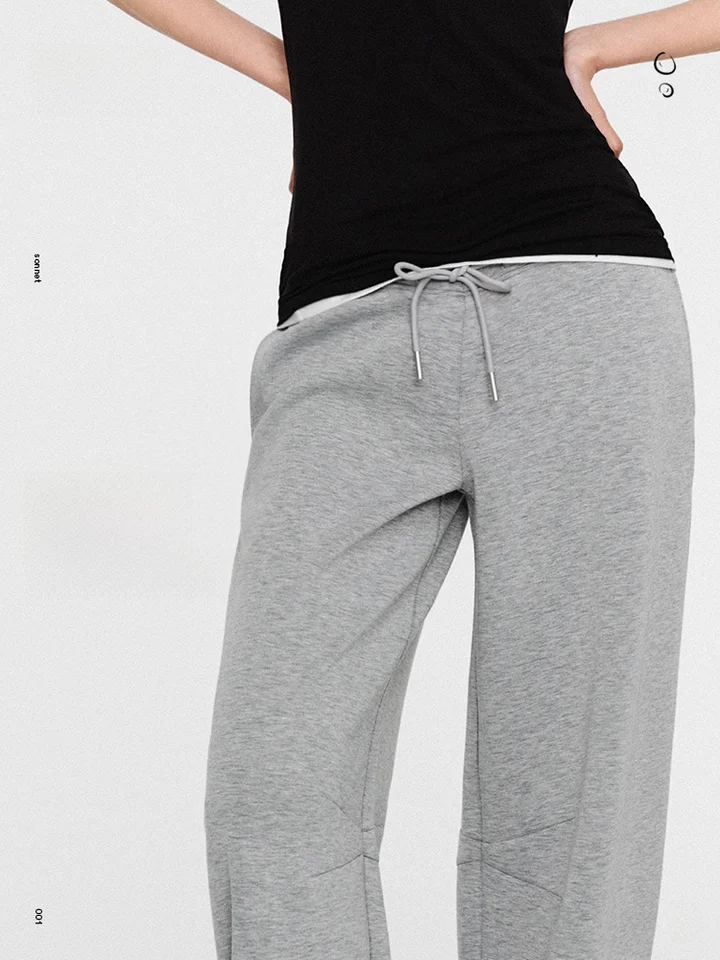 春夏向けのグレー バナナパンツ【ゆったりしたシルエット・ローウエスト・ストレートレッグ・スポーツ＆カジュアル】