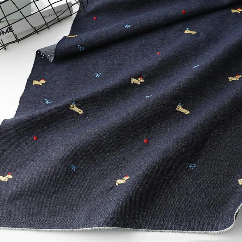 刺繍デニム生地のDIY使い方：コットンポリエステル混紡素材で実現するカジュアルな手作り