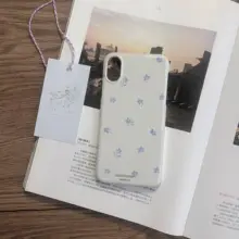 クリームカラーの優しい小花デザインiPhoneケース【iPhone対応・半包仕様】