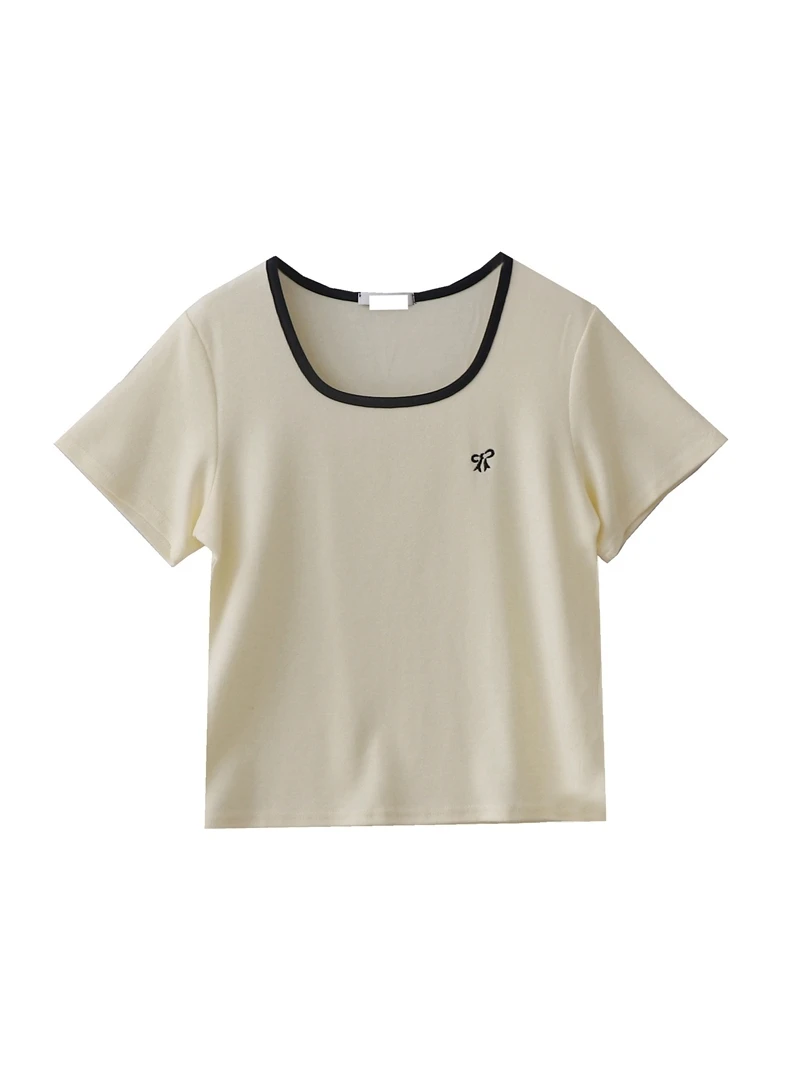 高校生女子向けTシャツのベストな選び方は？3選で通学スタイルを完璧に