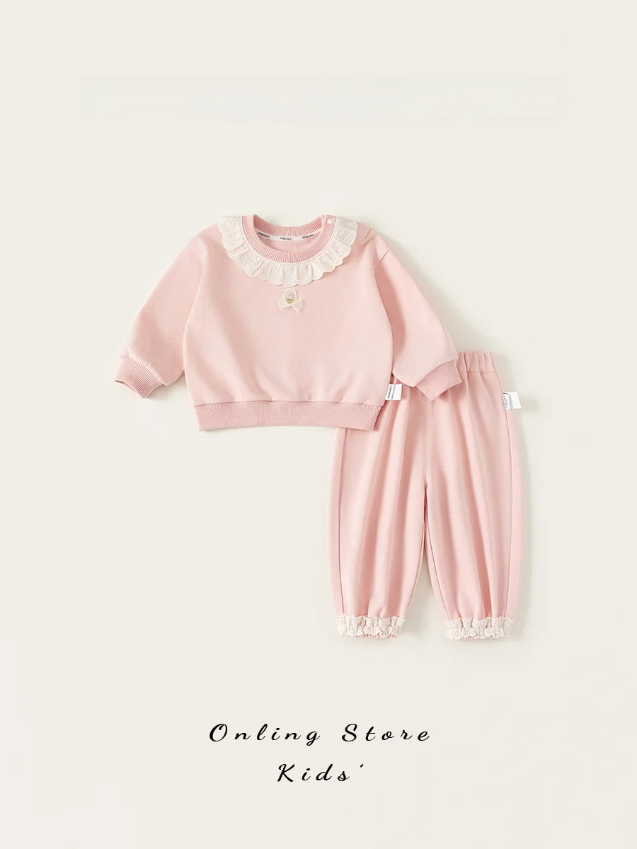 春の新作ベビー服【女の子用・可愛いデザイン・春秋対応】の特徴と実際の使用シーン