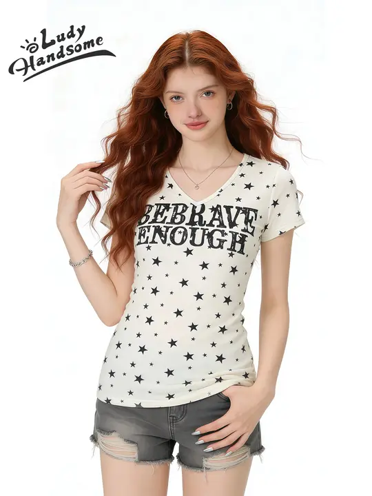 Vネックの星柄プリント半袖Tシャツ【レディース・フィット感のあるデザイン・カジュアル】