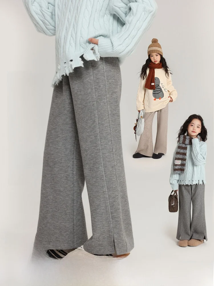 女の子用冬のファッションパンツ【開きデザイン・フレアスタイル】（セットアップ対応）：フェミニンで着心地の良い長めの微喇パンツ