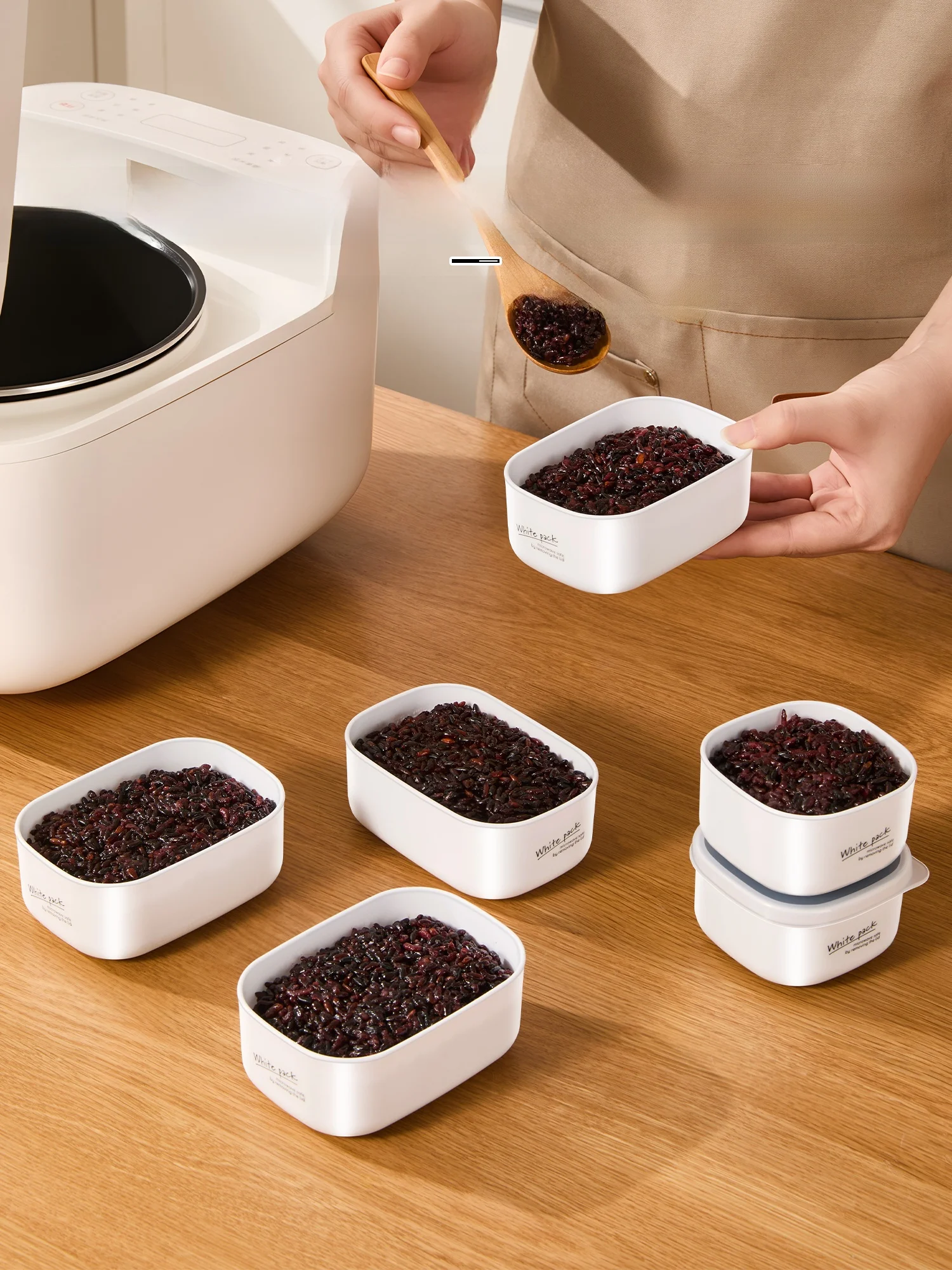 冷凍及び電子レンジ対応！食品グレードのご飯保存容器の選び方と実用性