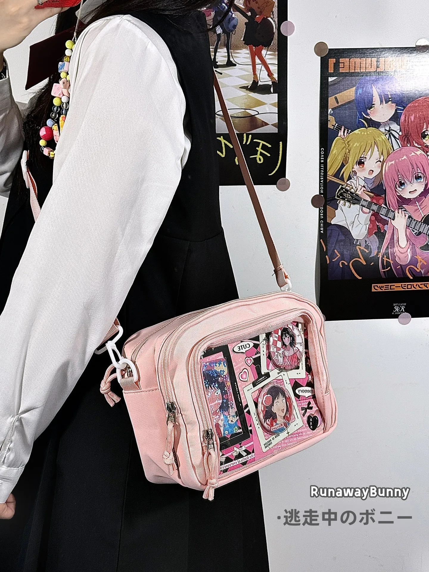 透明な斜め掛けバッグ：アニメデザインで日常を彩る少女風小方包の実用性解析