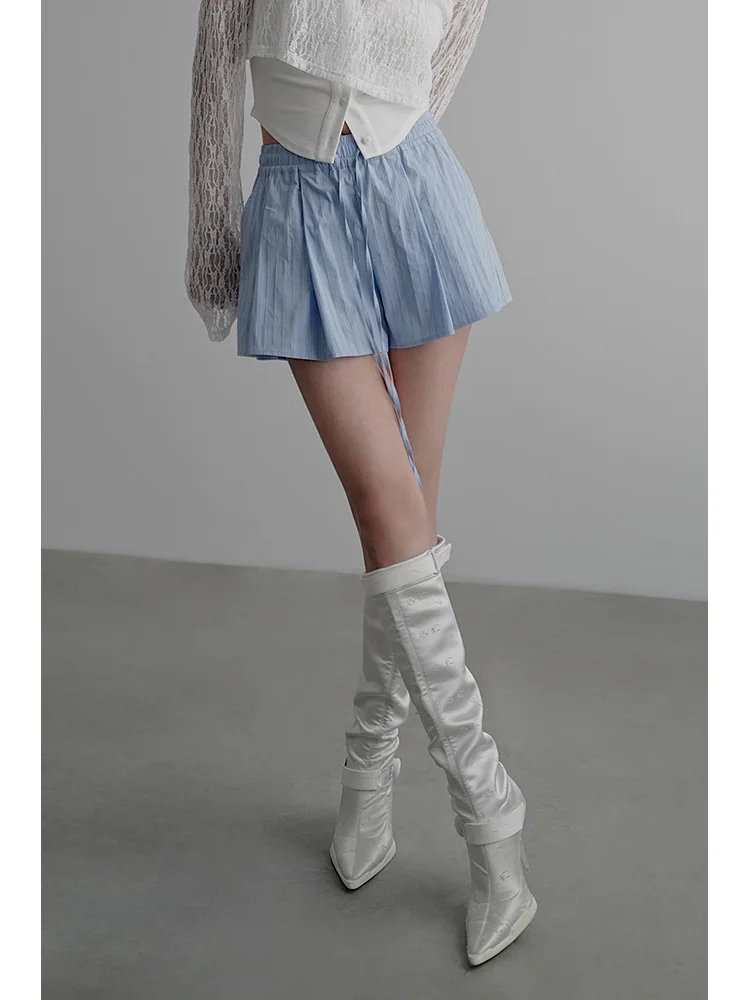 ゴムウエスト短パンツ【プレッツェルデザイン】：打ちっぱなし服装女性に最適な百搭スタイルとは