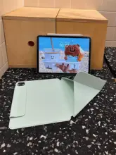 薄荷グリーンのiPad保護カバー【磁気吸着・折りたたみスタンド機能付き】（セットアップ対応）