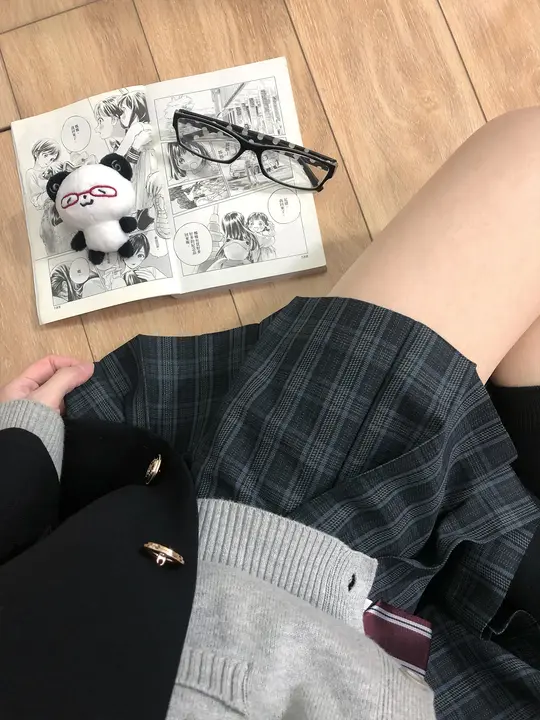 黒と青のチェック柄JK制服スカート【日本風・秋冬用・サクラデザイン】（セットアップ対応）