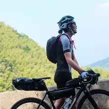 男女共用 軽量ヘルメット収納可能 防水アウトドア登山自転車リュック