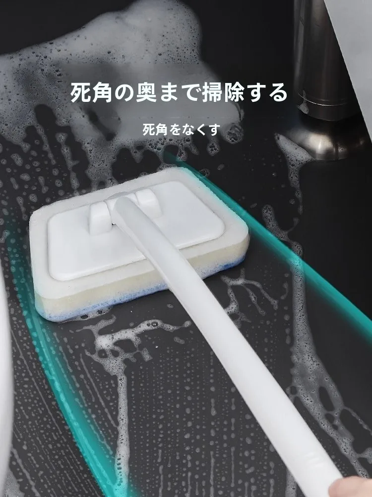 風呂場のカビを完全に除くには？長柄トライアングルスポンジが解決するリアルな使い方