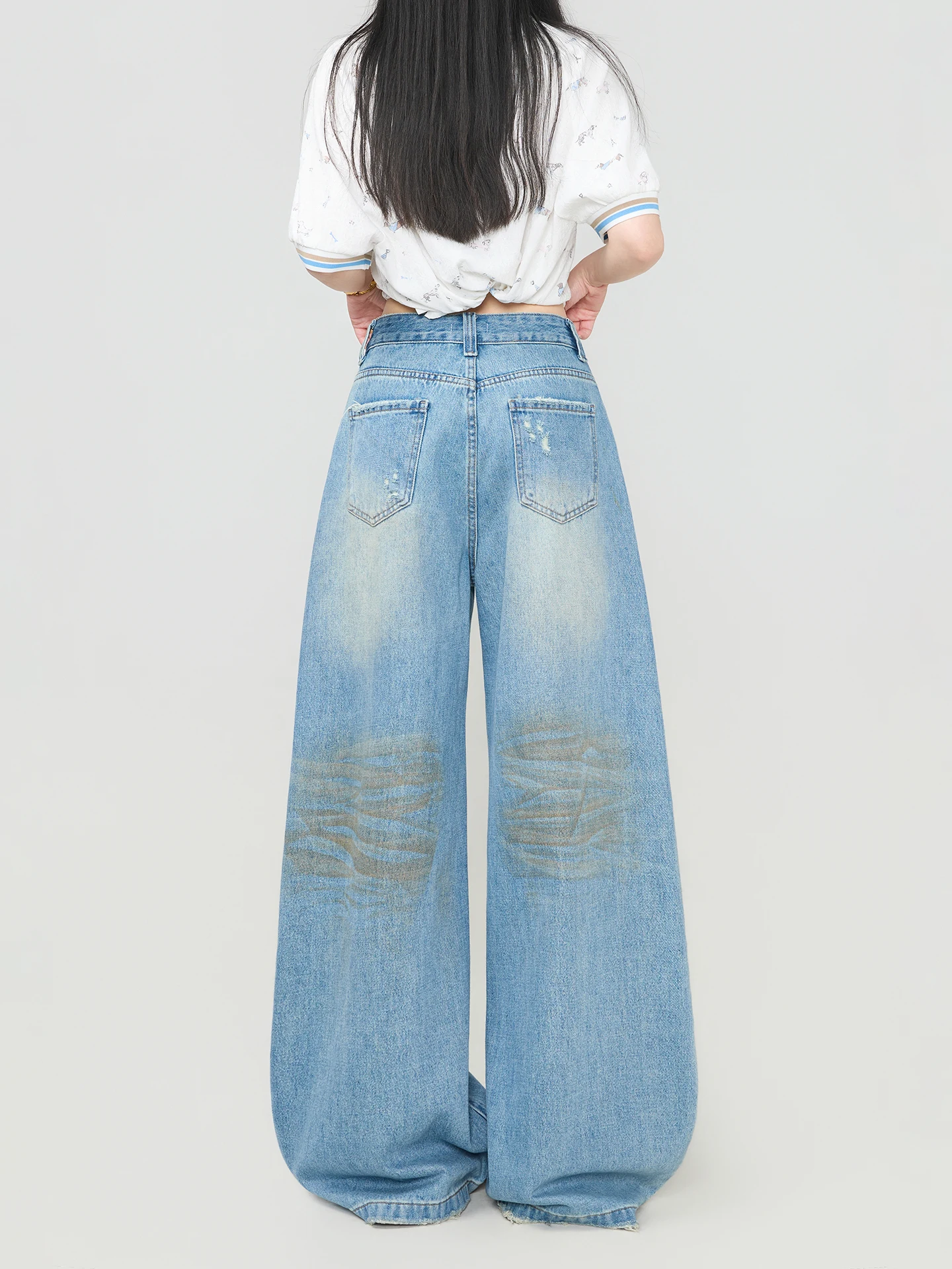 Y2Kスタイルのデニムワイドパンツ：低腰・夏用・涼しげなデザインの実用性とトレンド適合性