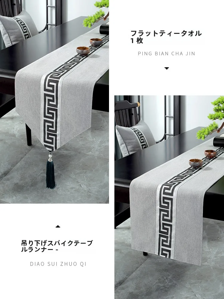お正月テーブルコーディネートに使えるテーブルランナーは、どう選ぶ？